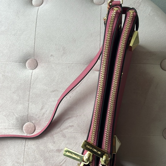 NWOT Michael Kors Pink Bag - Picture 3 of 5